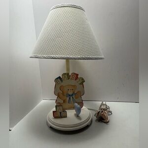 Vtg. Baby/Kids Teddy Bear Table Lamp.